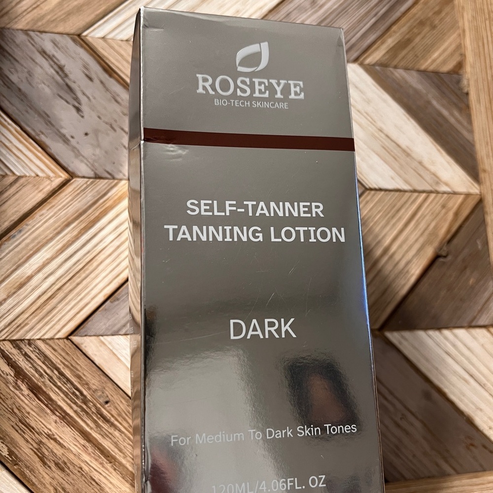 Roseye Dark Self-Tanner Tanning Lotion  - 100 ml